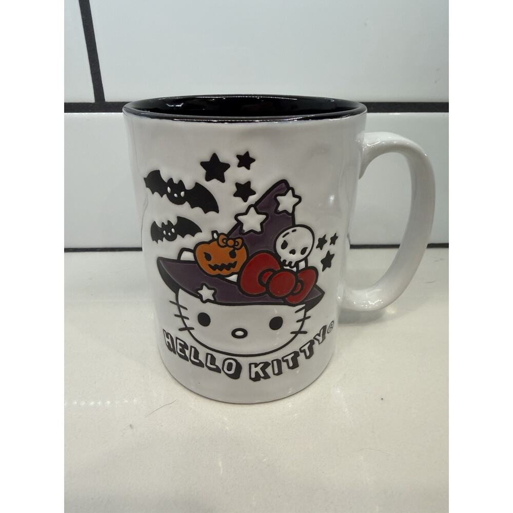 NEW! Hello Kitty Witch, Halloween‎ Skull White Purple mug 17oz